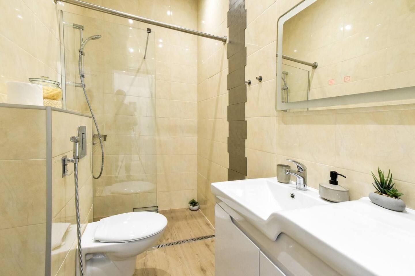 Duplex Condo Prime Location 2Bth 2 Studios Sofia Exterior photo
